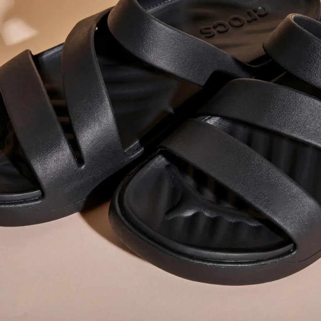 Getaway Strappy Sandals - Crocs